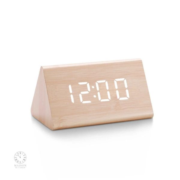 Réveil en bois avec affichage LED pratique