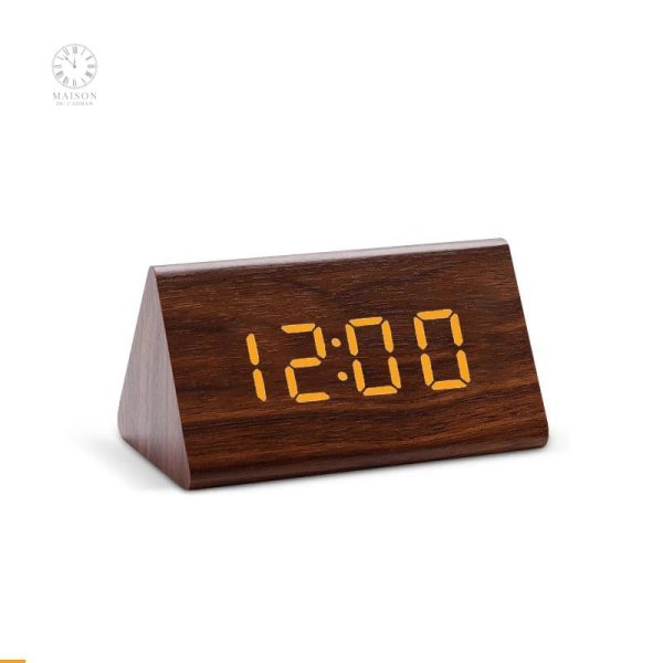 Réveil LED au style épuré en bois