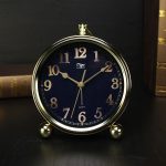 Réveil Luxe en Métal élégant et moderne