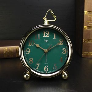 Réveil contemporain en métal pour chambre