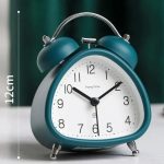 Réveil matin avec un look épuré et contemporain