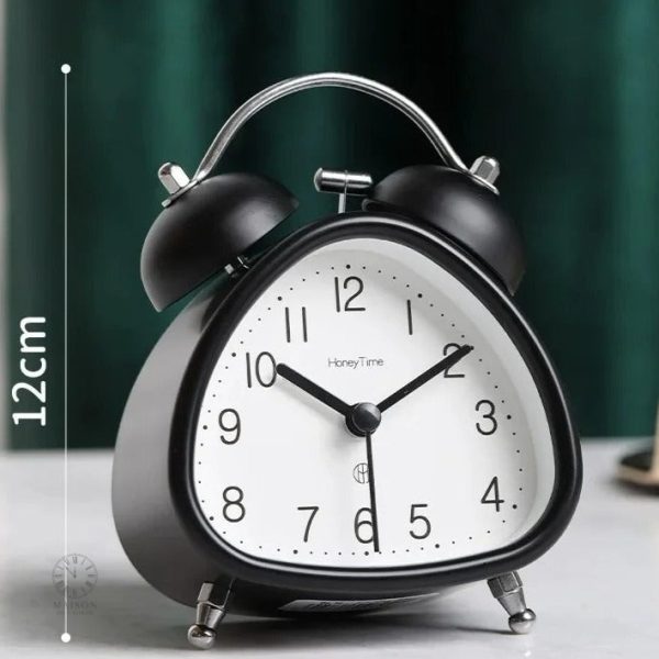 Réveil matin au design sobre et fonctionnel