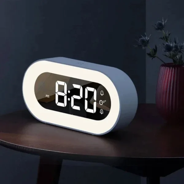 Réveil Nocturne moderne avec affichage lumineux