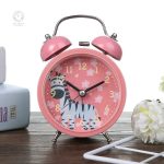 Réveil enfant rose pour une chambre joyeuse
