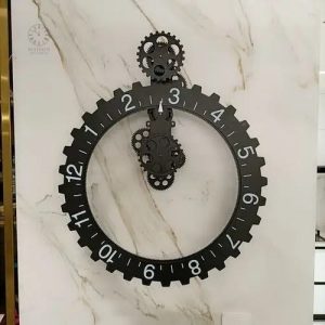 Horloge murale steampunk au design original et vintage