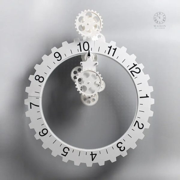 Horloge vintage steampunk, alliant élégance et fonctionnalité